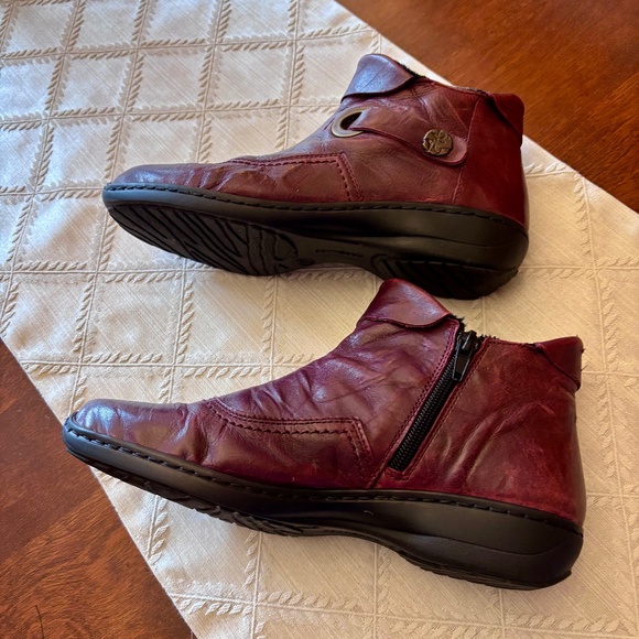 Ripple handmade burgundy leather booties-size 38 - Picture 2 of 4